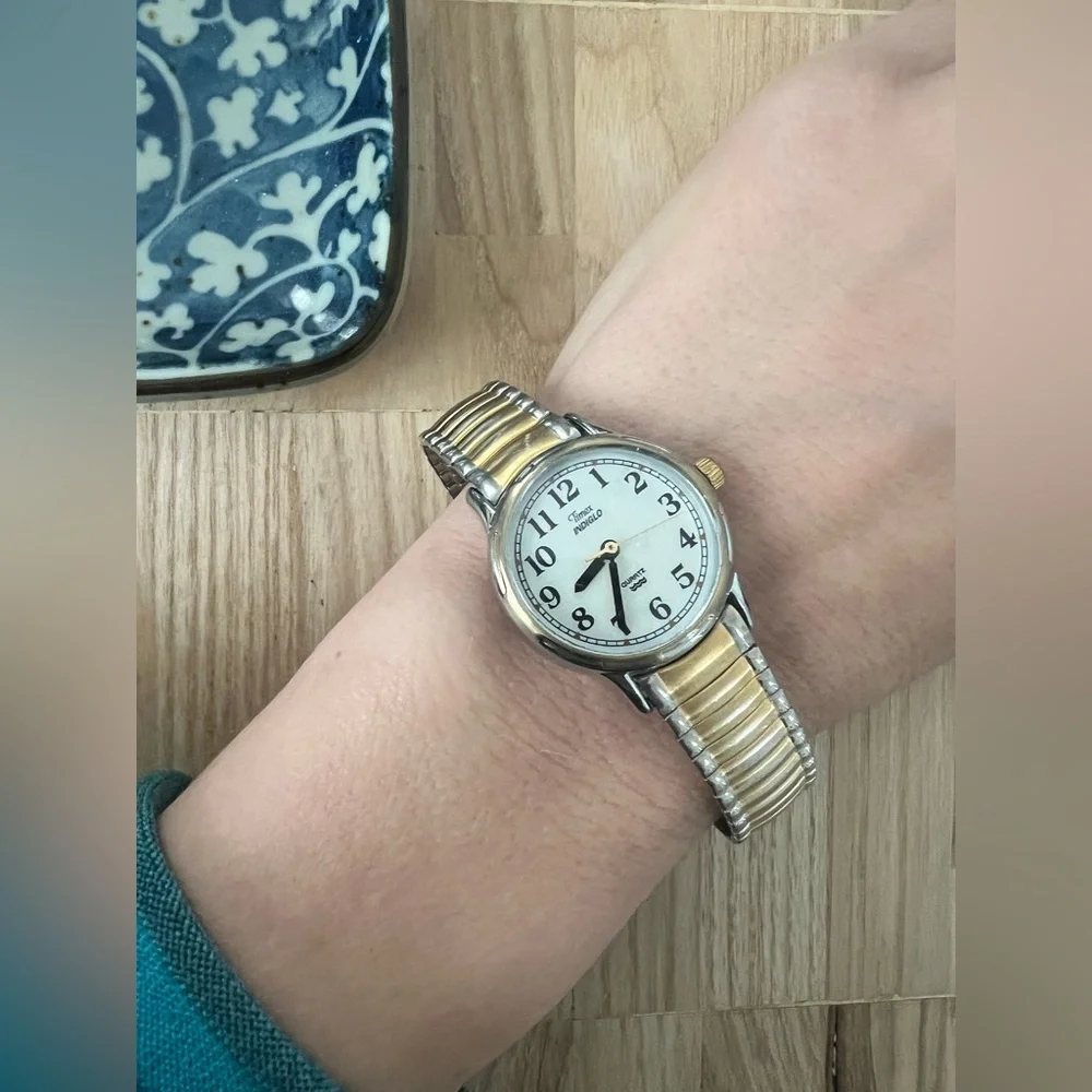 Timex indiglo Ladies two-tone bracelet watch NEW BATTERY